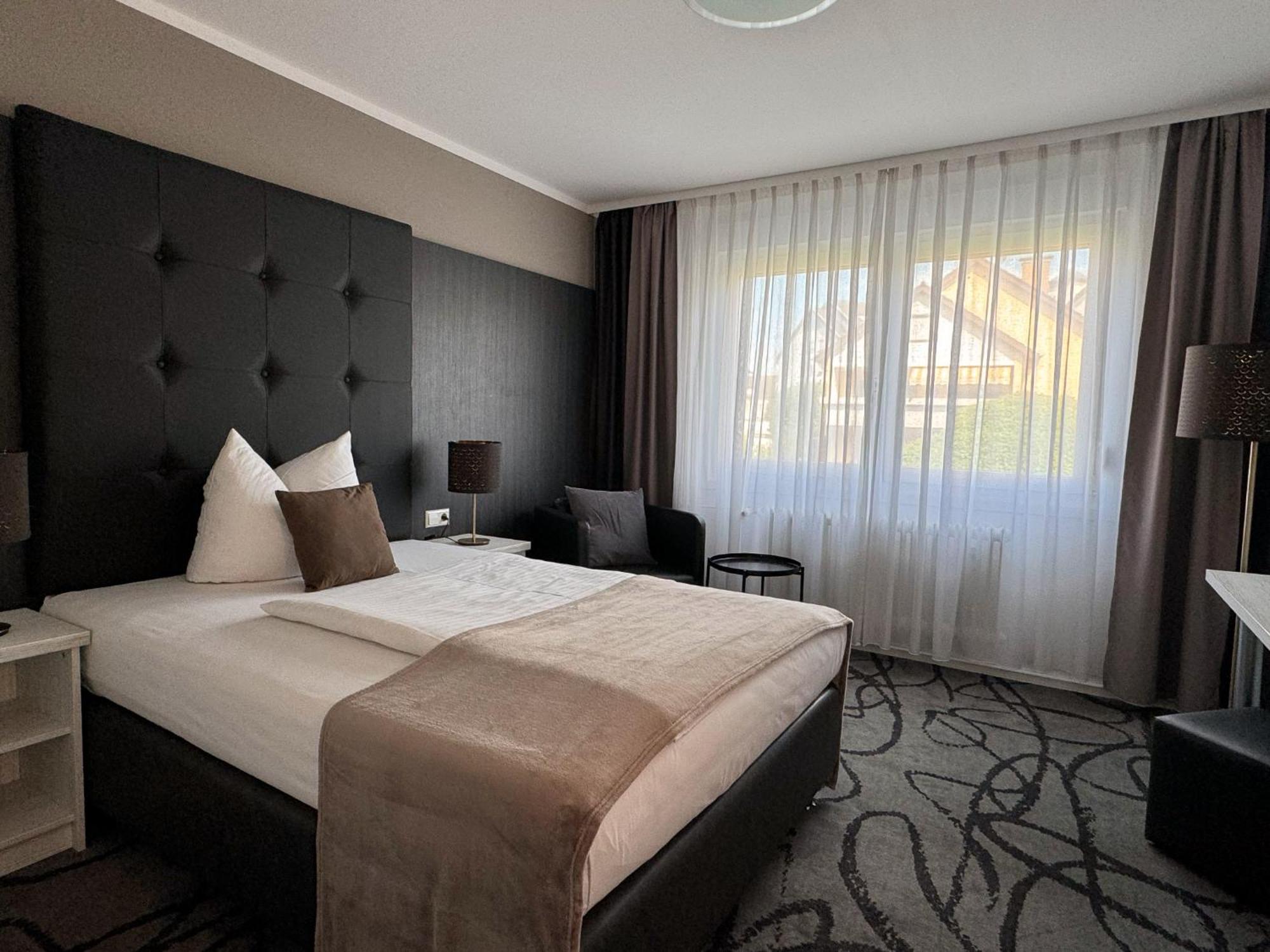 Eisberg Hotel Schwanen Lahr  Dış mekan fotoğraf